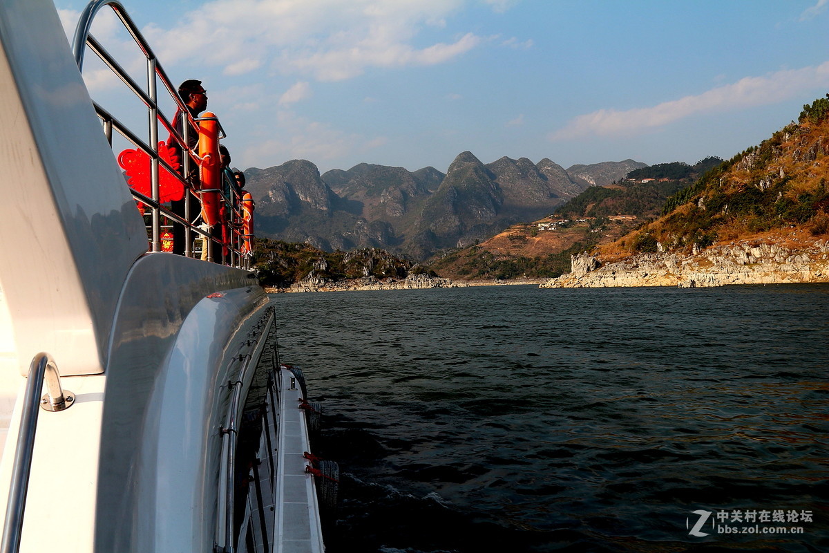 貴州興義著名風景區萬峰湖風景區