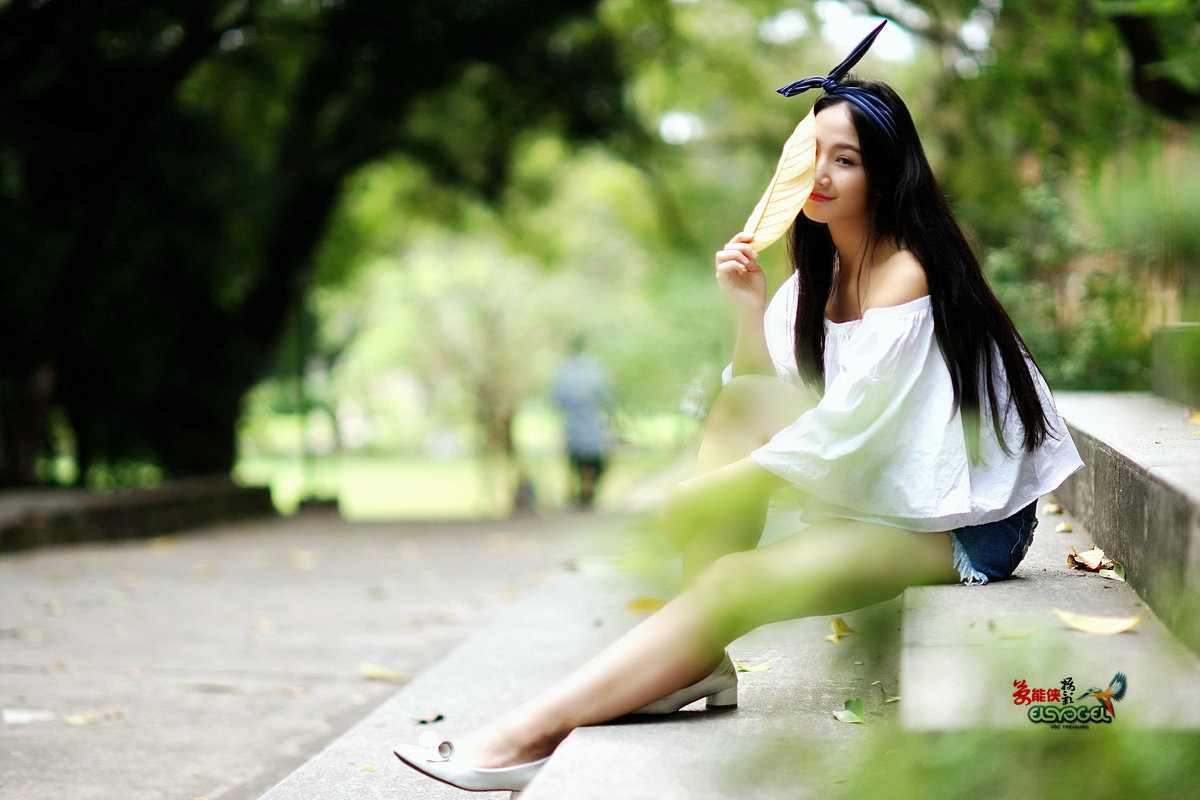 深秋校園青春少女粥粥