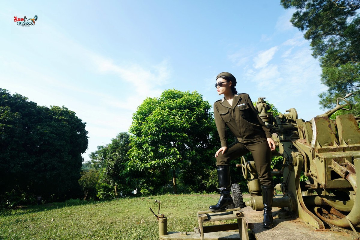 黄埔军校国军女兵丹妮