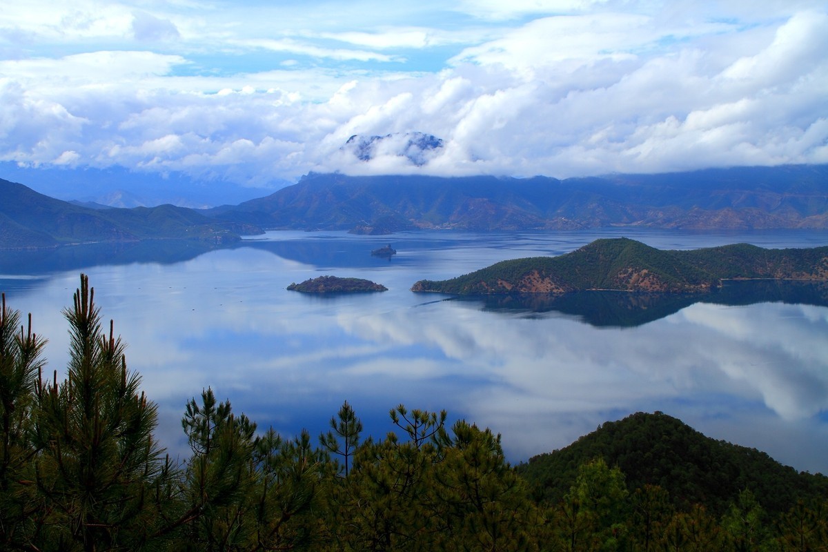 前几年去的泸沽湖，没有艳遇。。。。。