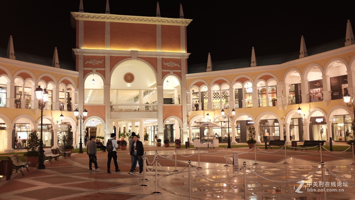 万圣节，夜拍上海佛罗伦萨小镇，这下有主题了吧~