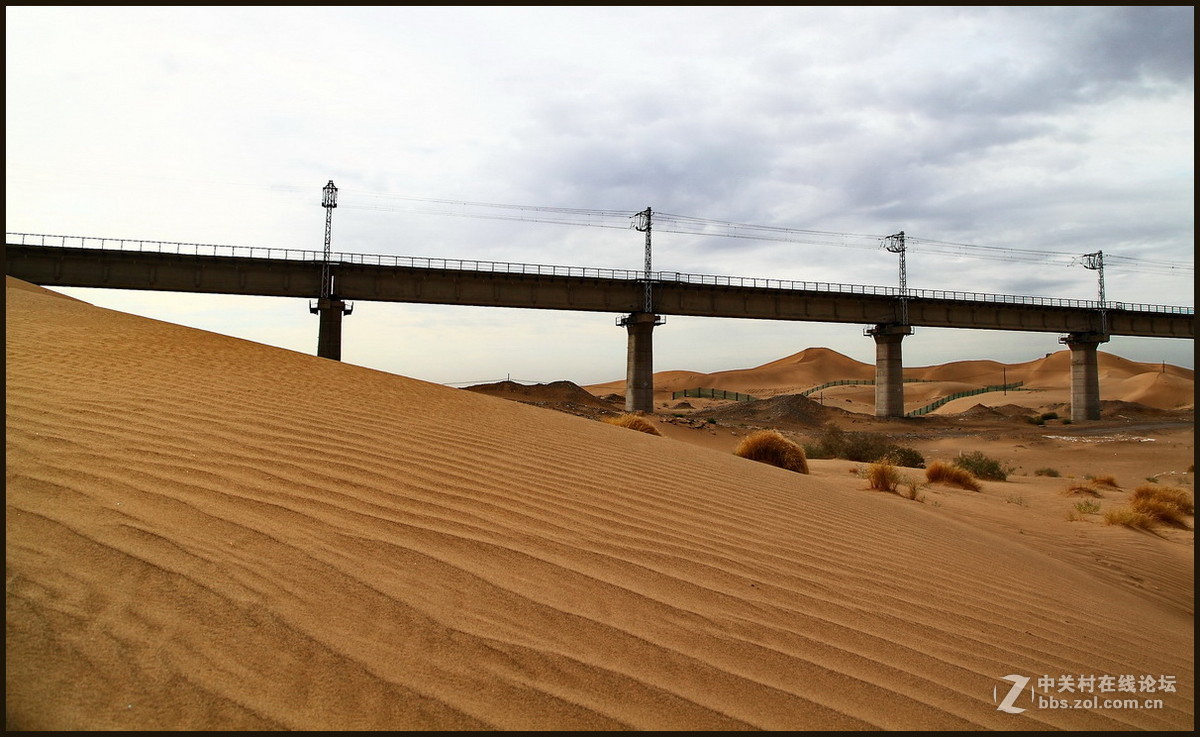 鸣沙山与莫高窟及敦煌沿途风光