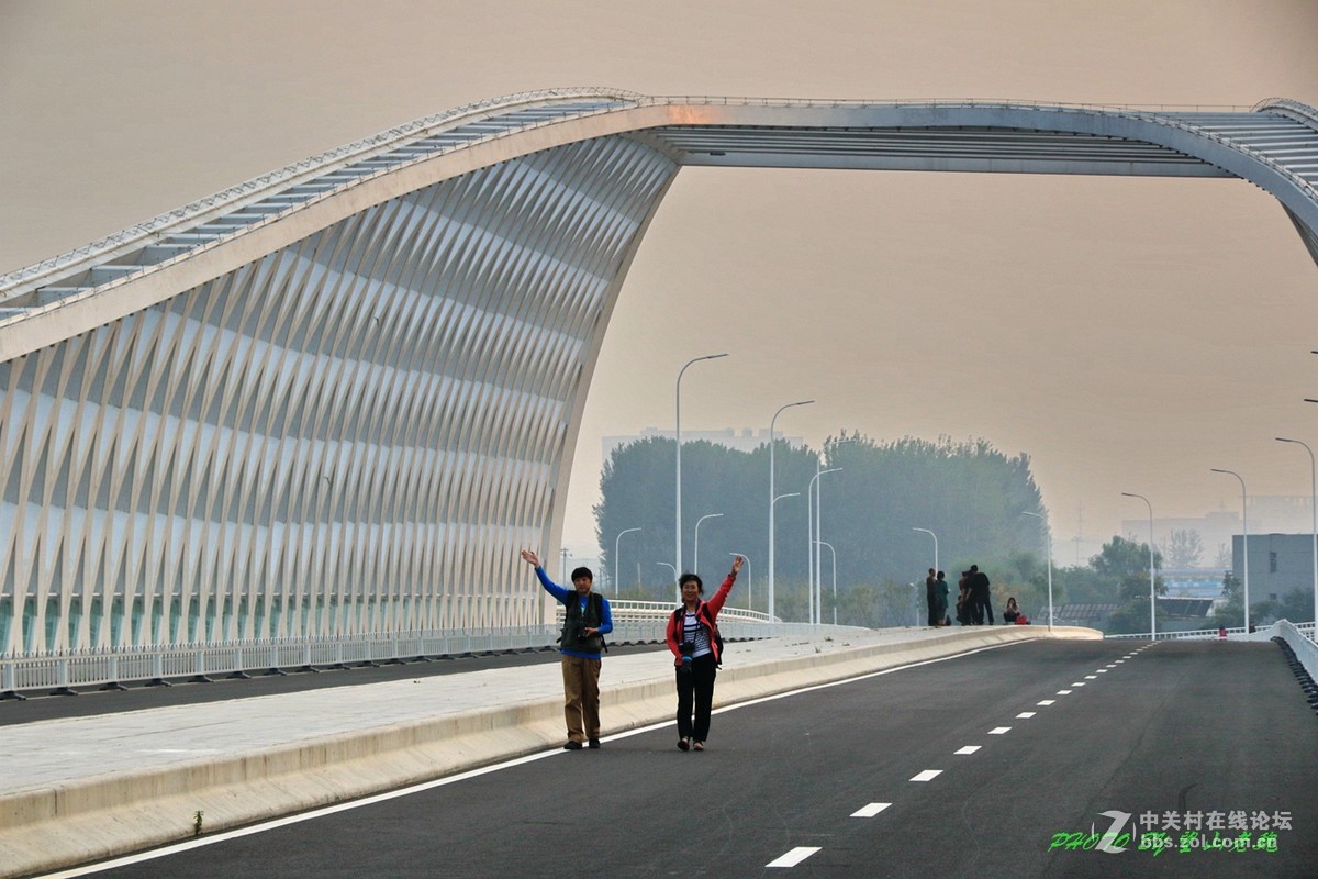 北京京郊‘小鸟巢’掠影