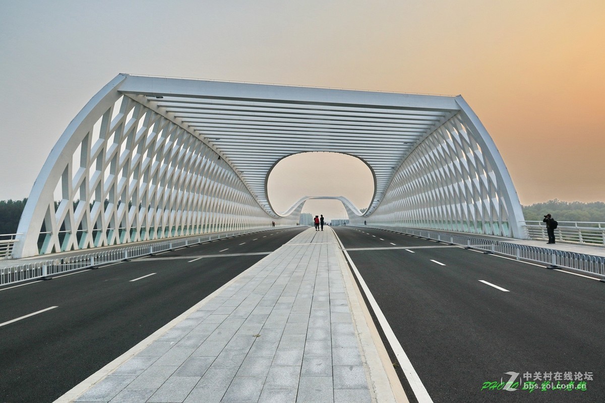 北京京郊‘小鸟巢’掠影