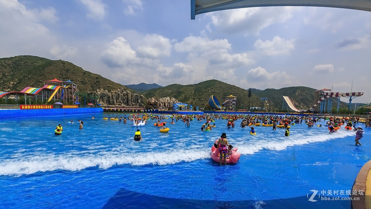 山西交城庞泉沟水上乐园2