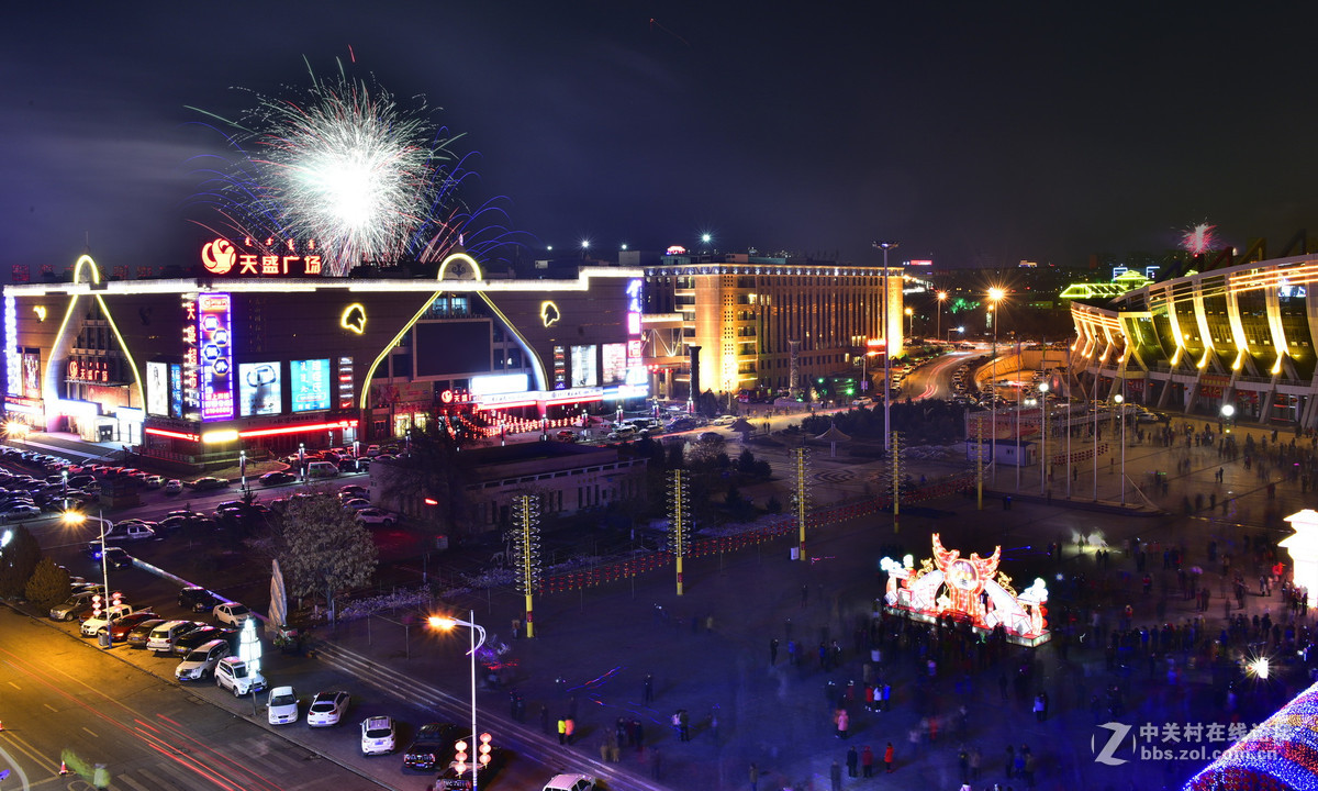火树银花不夜天-内蒙古阿拉善盟巴彦浩特元宵之夜