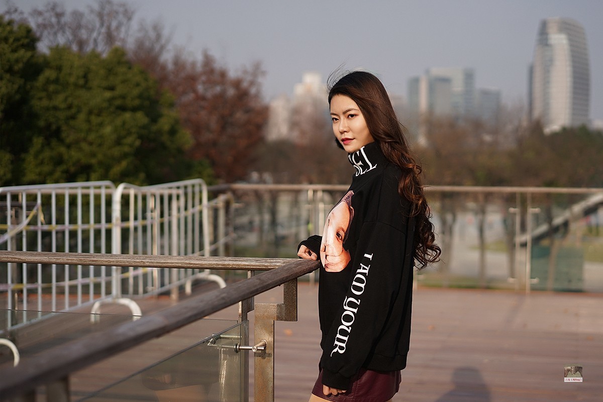 外套的图案很醒目