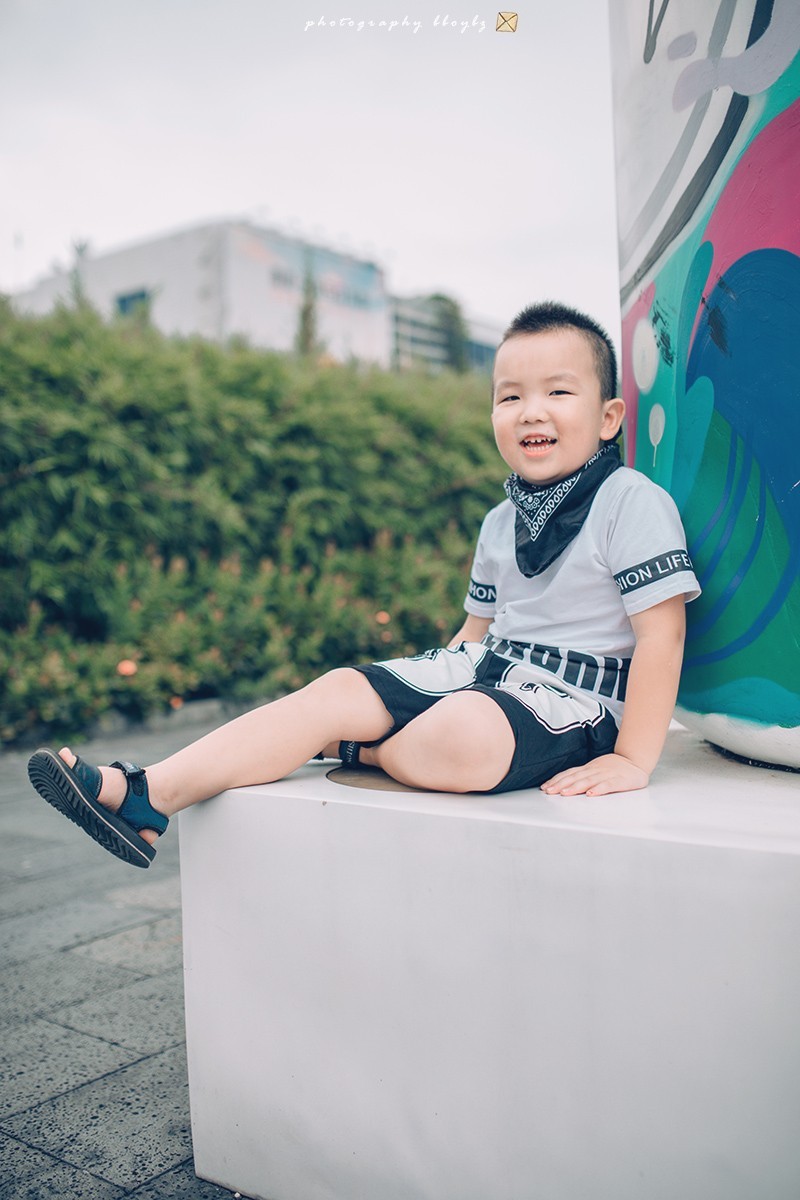 小侄子的暑假。