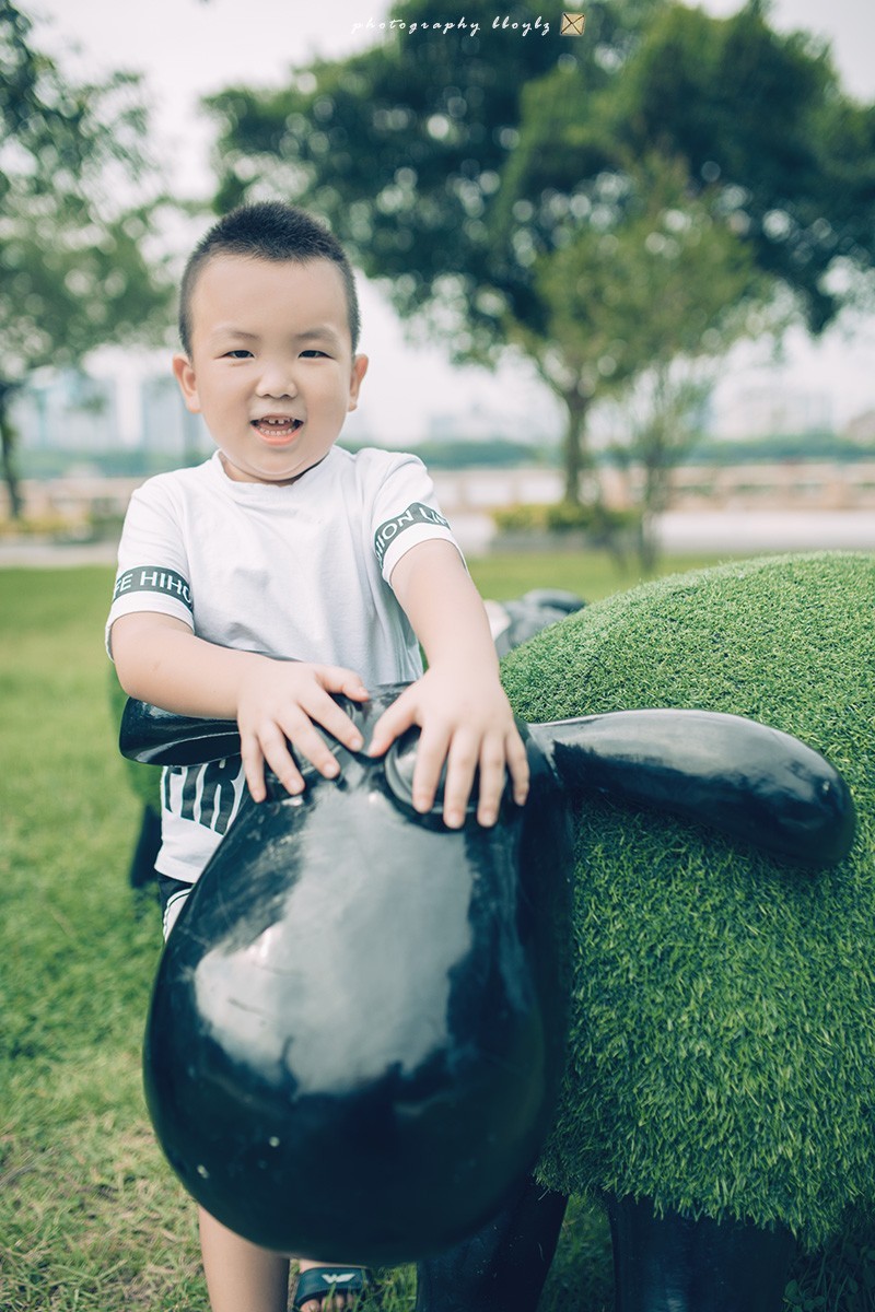 小侄子的暑假。