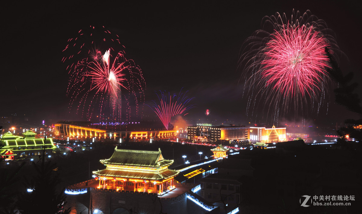 火树银花不夜天-内蒙古阿拉善盟巴彦浩特元宵之夜