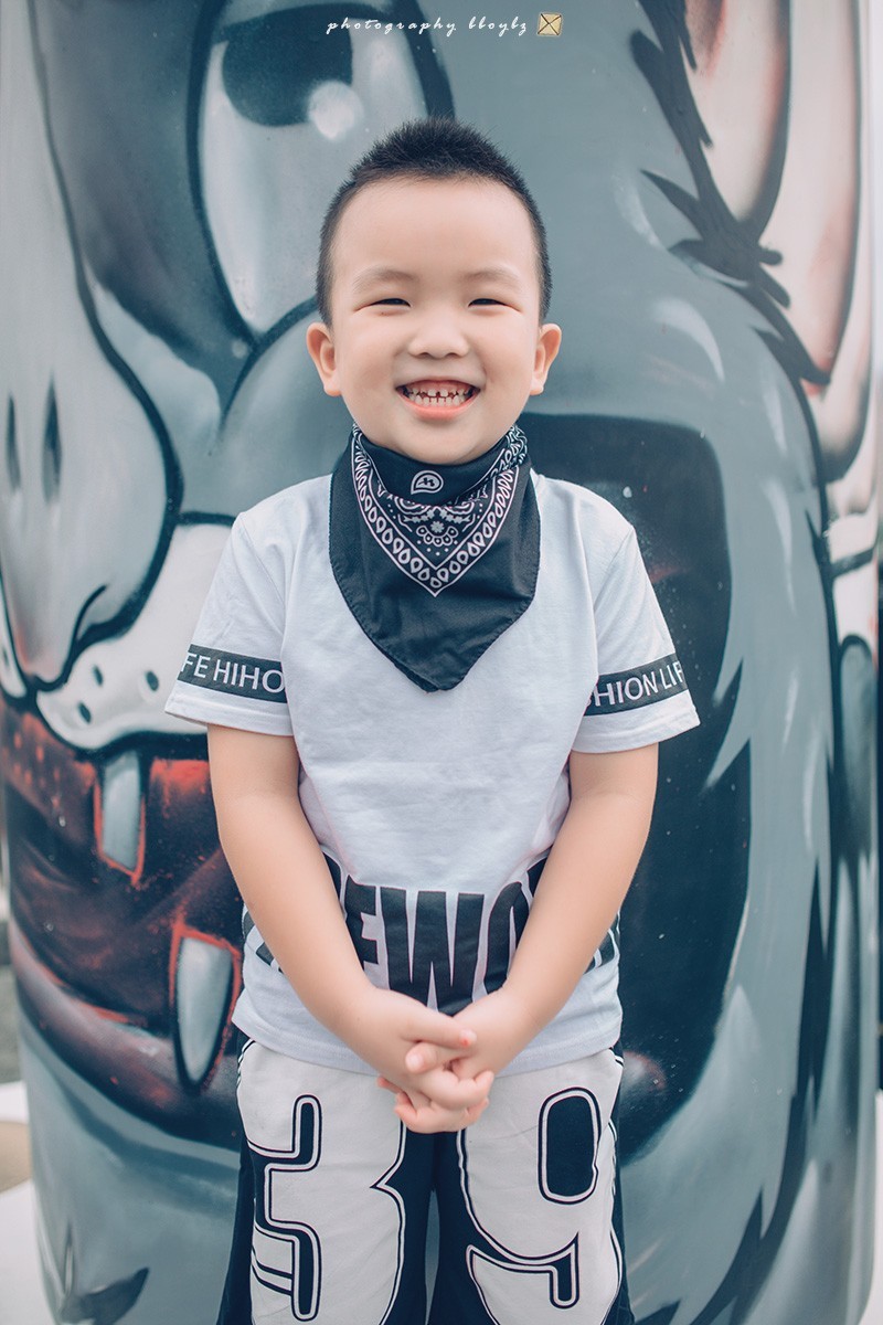 小侄子的暑假。