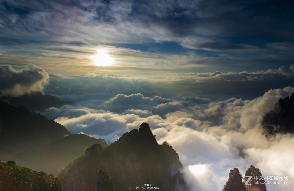 雨后黄山，云里雾里，天上人间！
