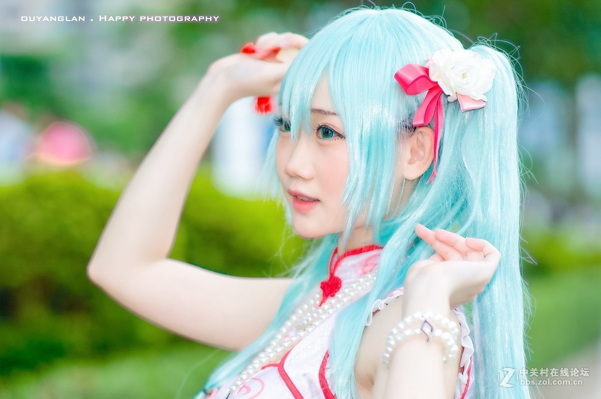 初物语漫展的妹子之一