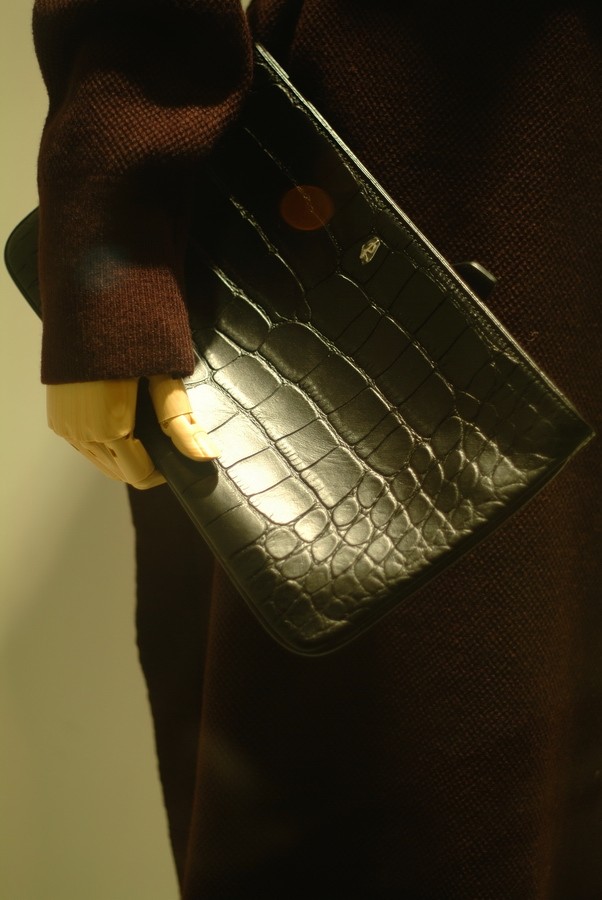 老机之夜拍皮具