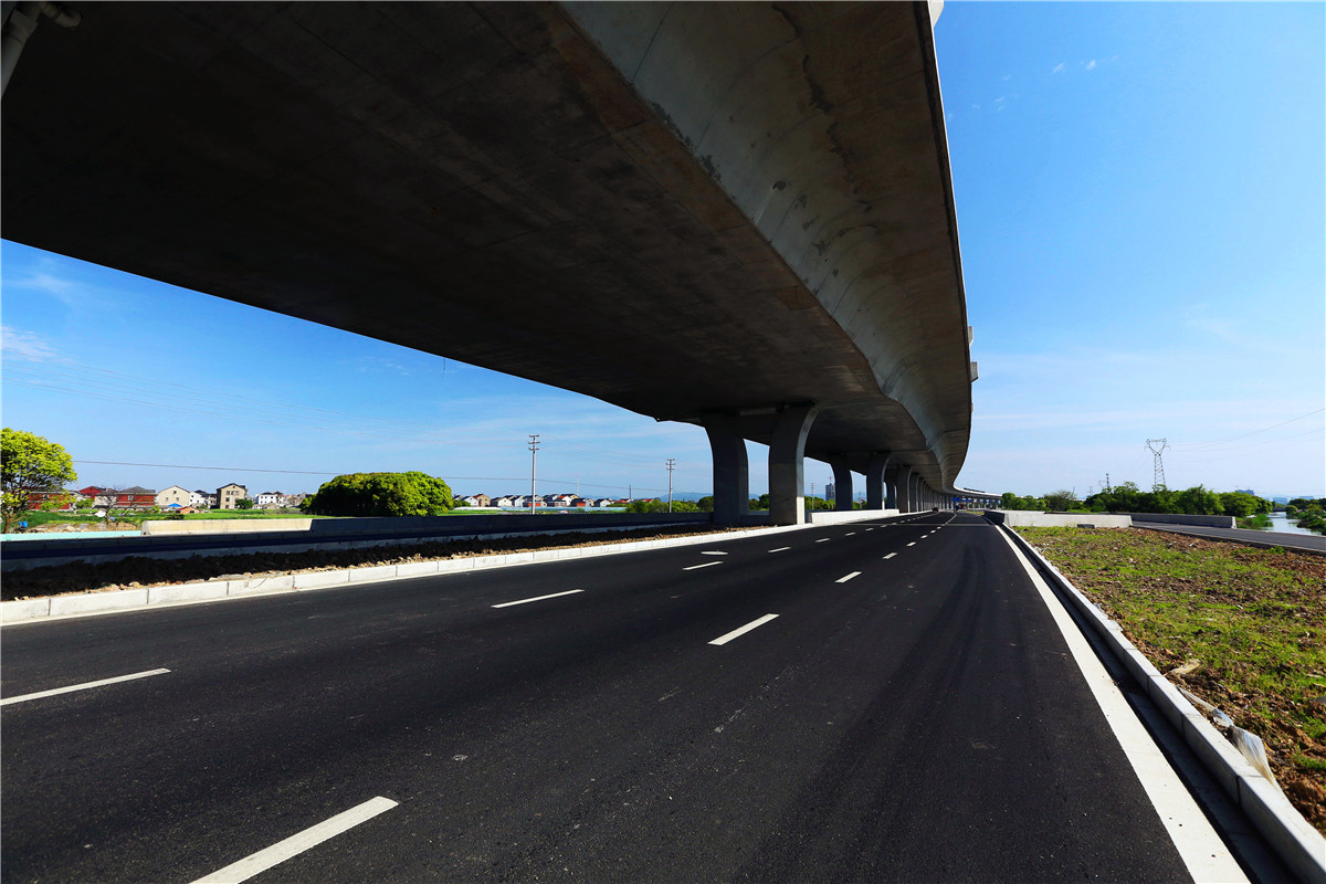 美丽高架桥幸福胜陆公路