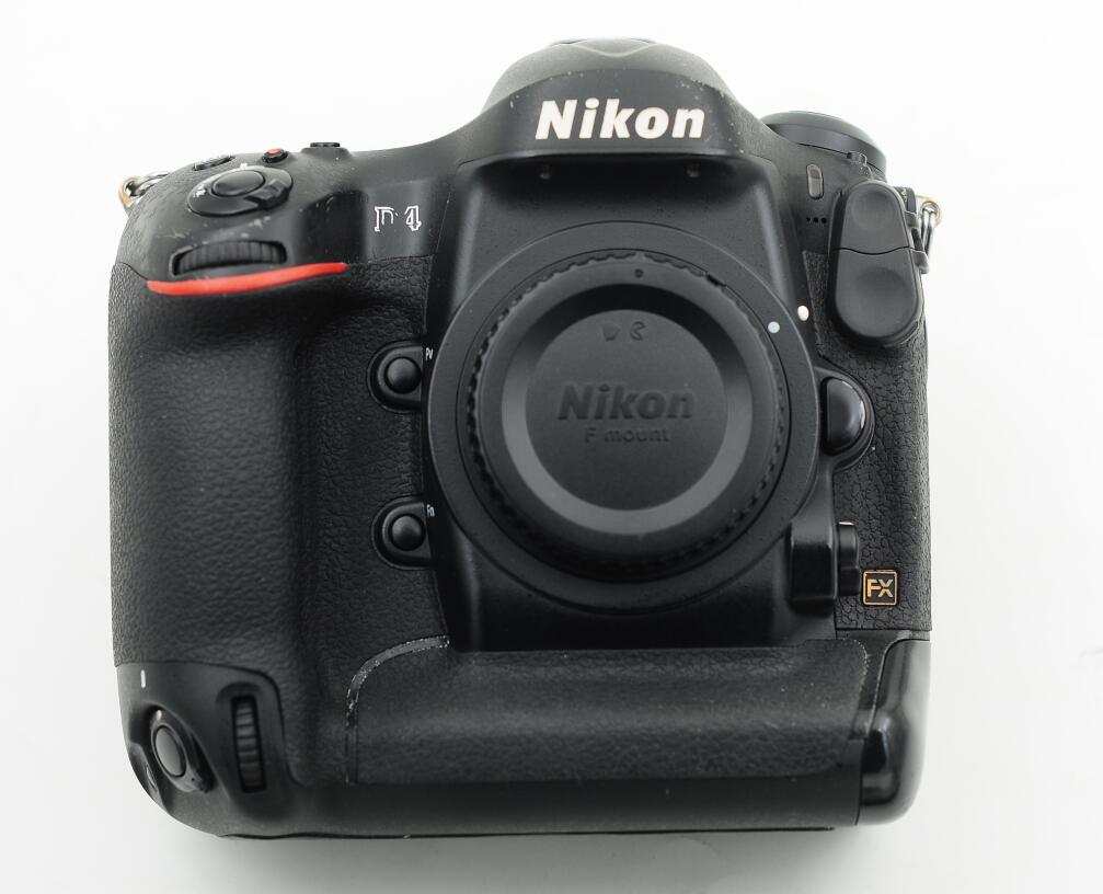 原价五万多的尼康D4终极单反现价仅9800元