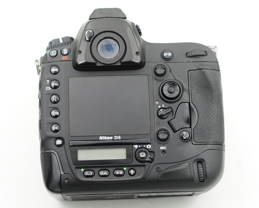 原价五万多的尼康D4终极单反现价仅9800元