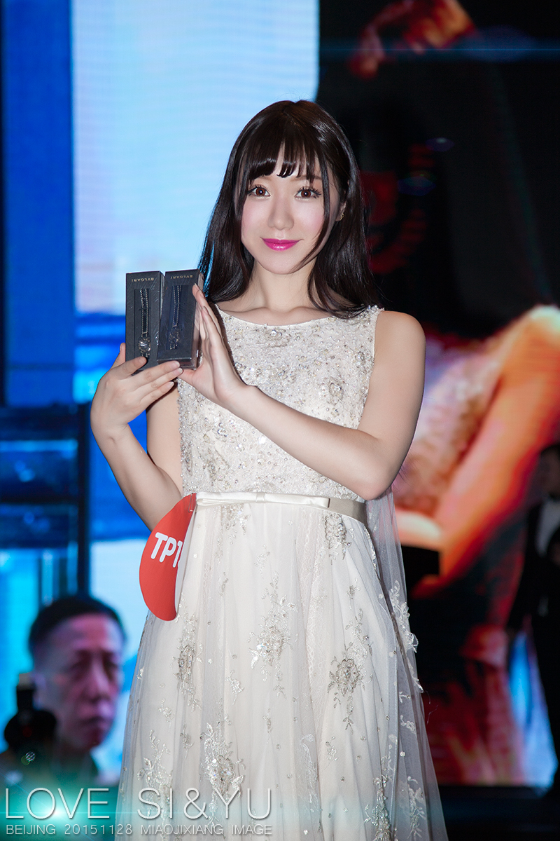 初次拜访贵版，祝越办越好，人像作品7P