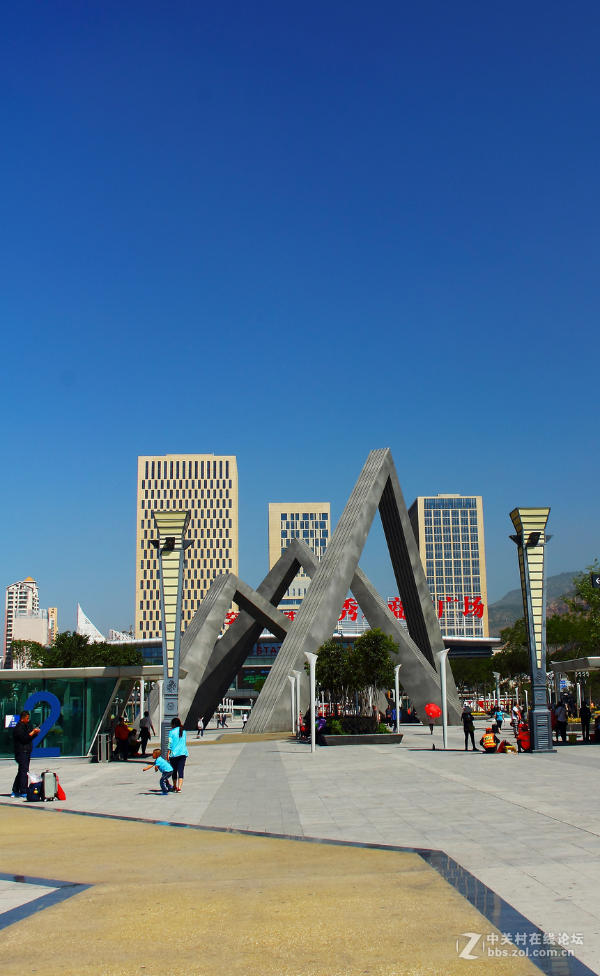 大美青海第一站--西宁火车站广场2.