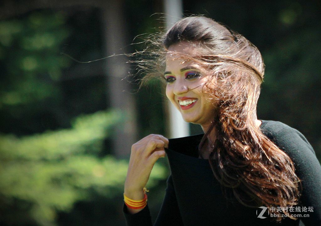 俊男靓女声援狗头帮标题党