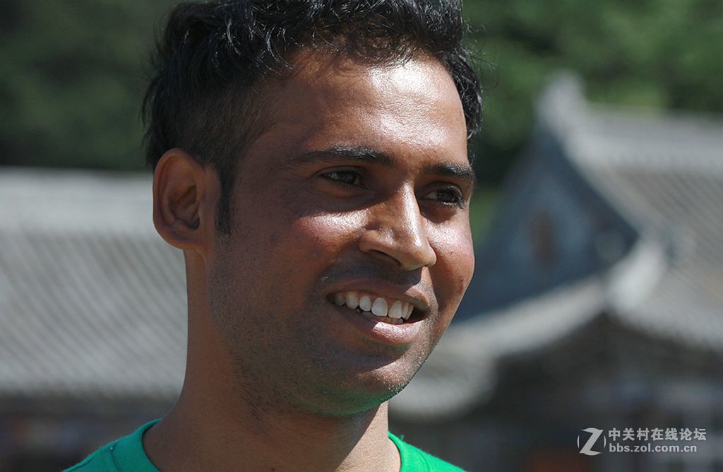 俊男靓女声援狗头帮标题党