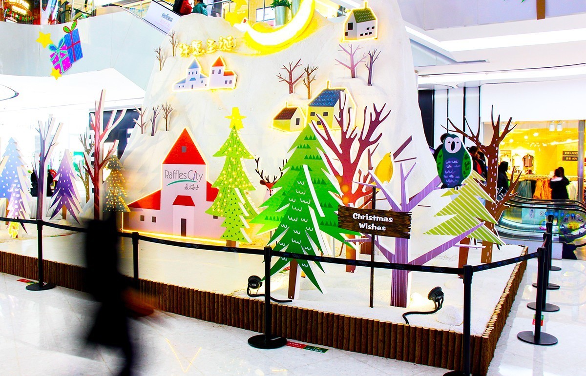 圣诞节前商场里的小景---提前祝各位版主和好友圣诞快乐！