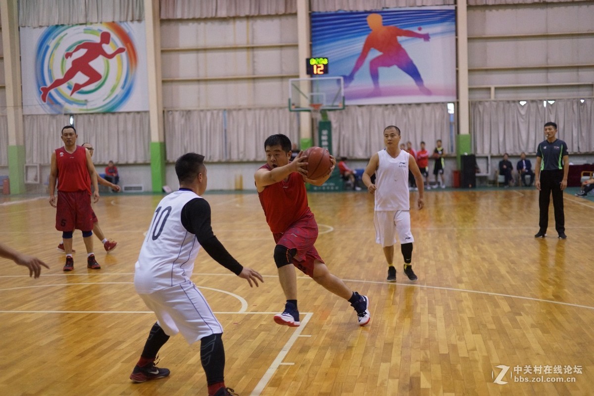 篮球比赛拍几张