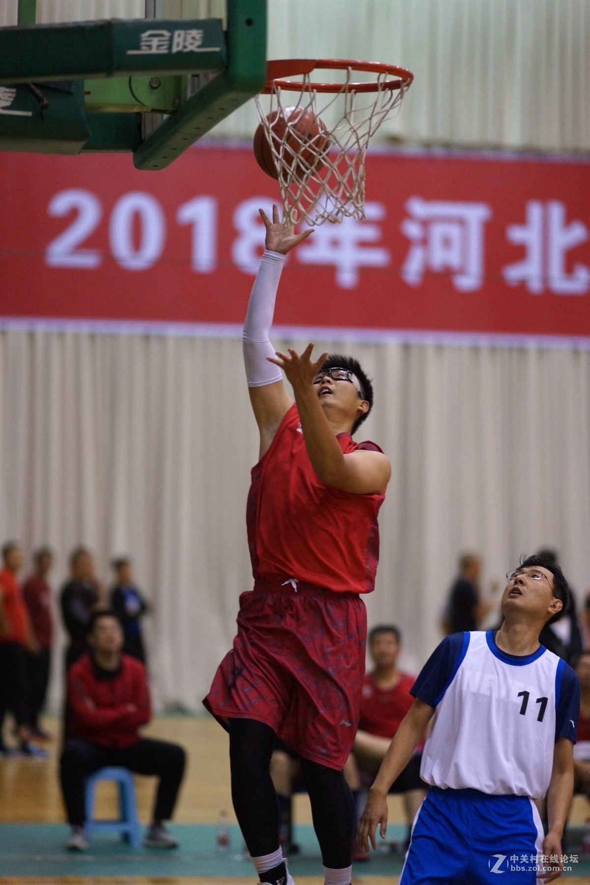 篮球比赛拍几张