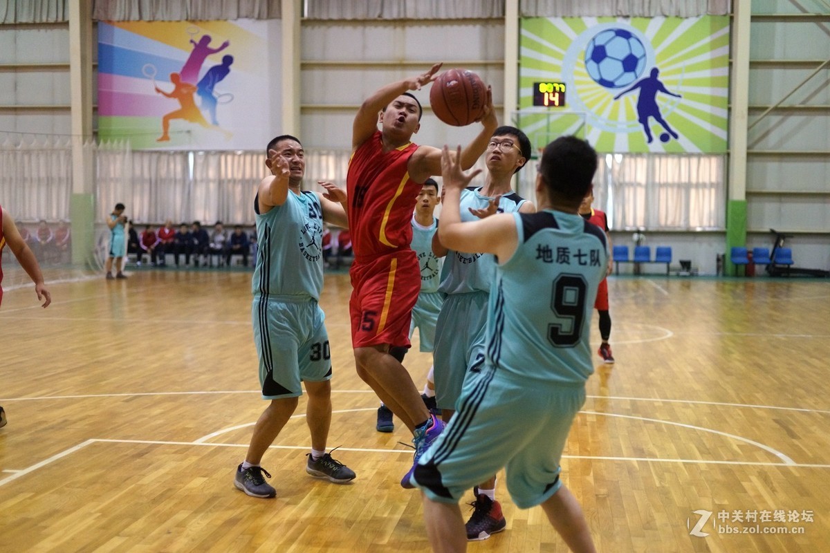 篮球比赛拍几张