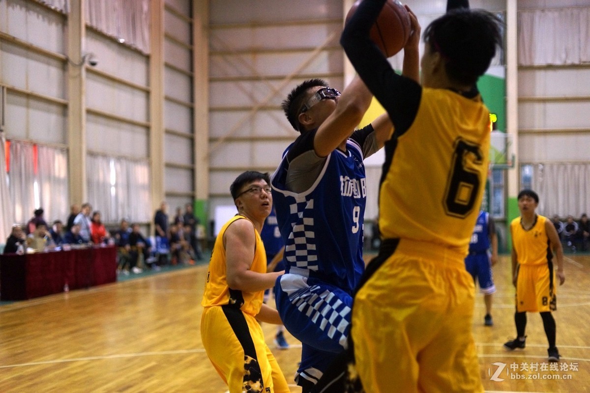 篮球比赛拍几张