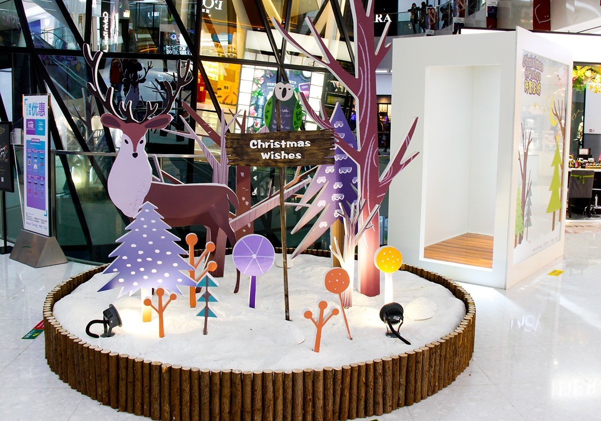 圣诞节前商场里的小景---提前祝各位版主和好友圣诞快乐！