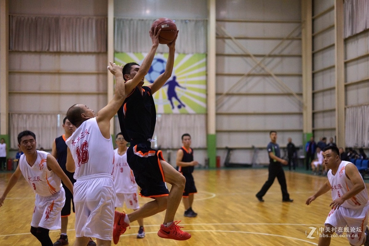 篮球比赛拍几张