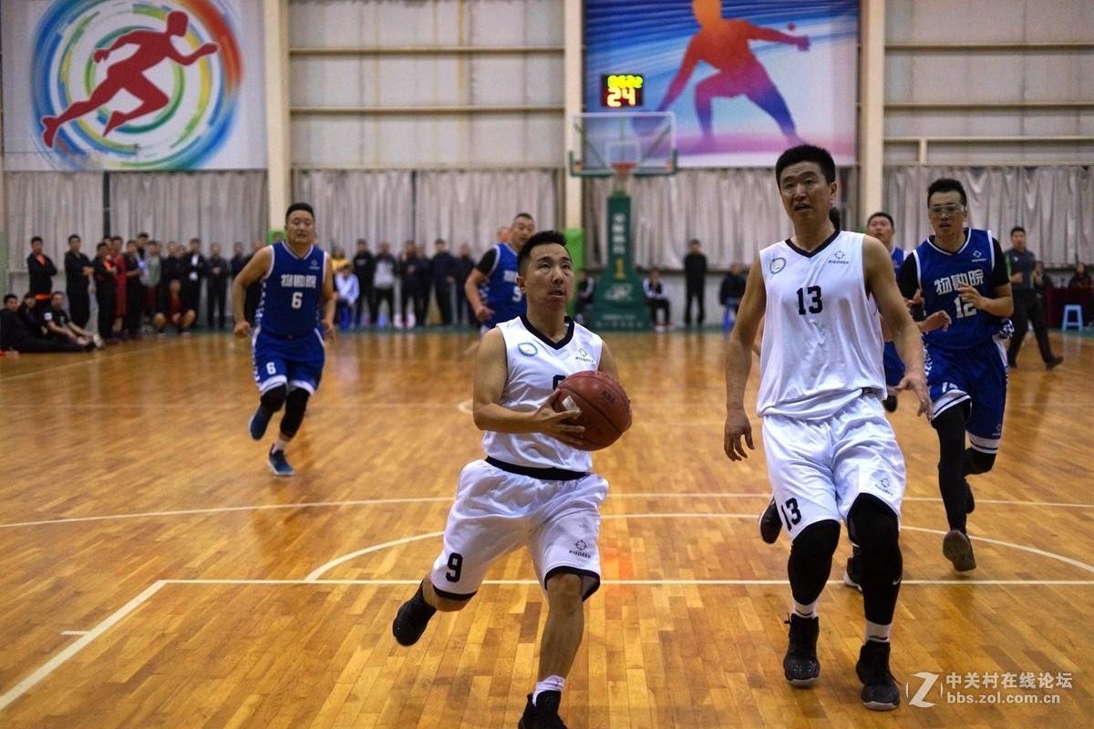 篮球比赛拍几张