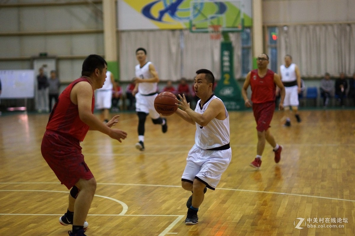 篮球比赛拍几张