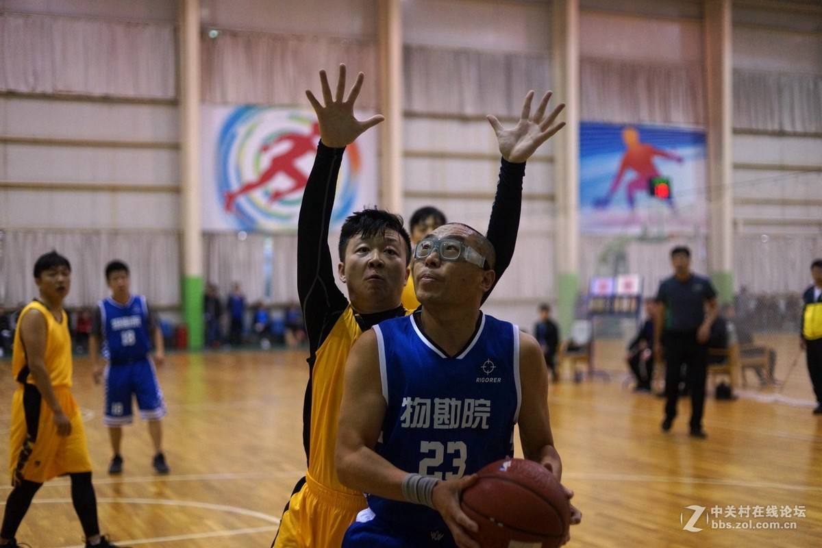 篮球比赛拍几张