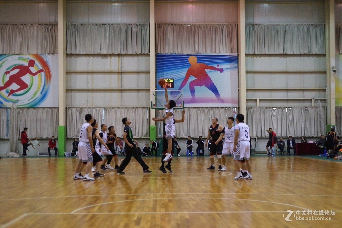 篮球比赛拍几张