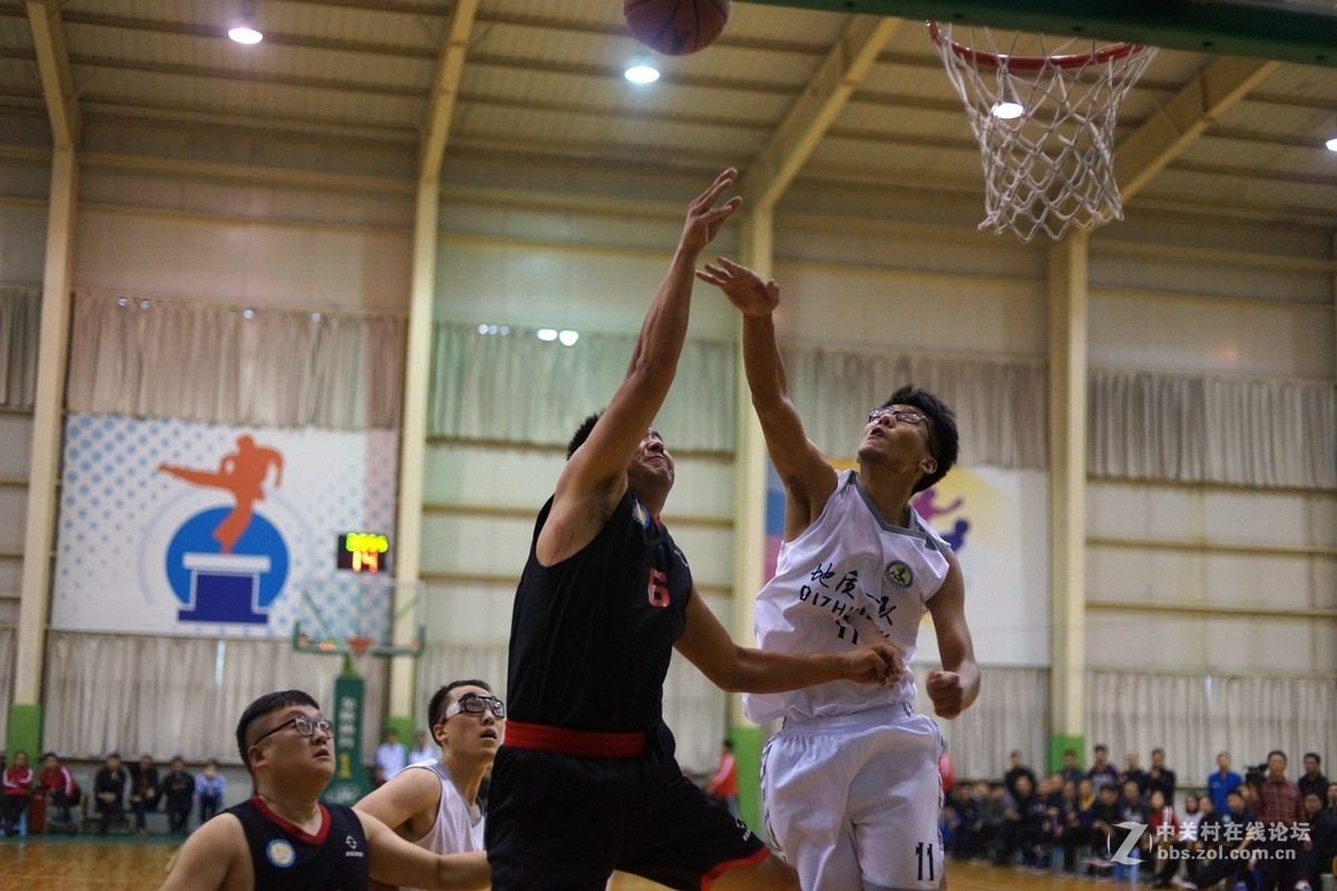 篮球比赛拍几张