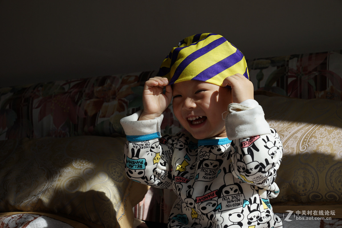 天伦之乐一小淘气