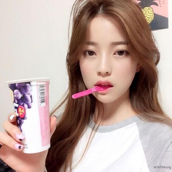 拒绝剪刀手 教你刷爆朋友圈的自拍