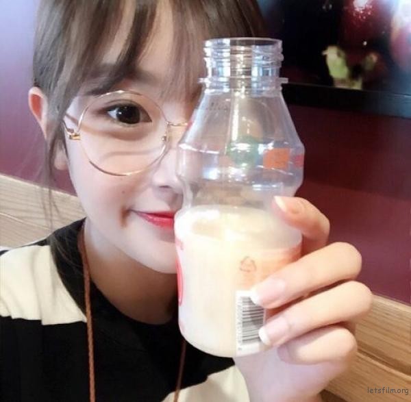 拒绝剪刀手 教你刷爆朋友圈的自拍