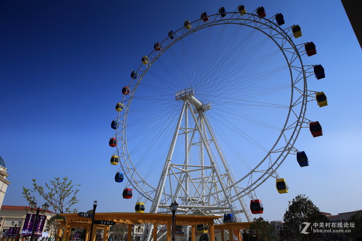 江宁汤山百联奥特莱斯广场