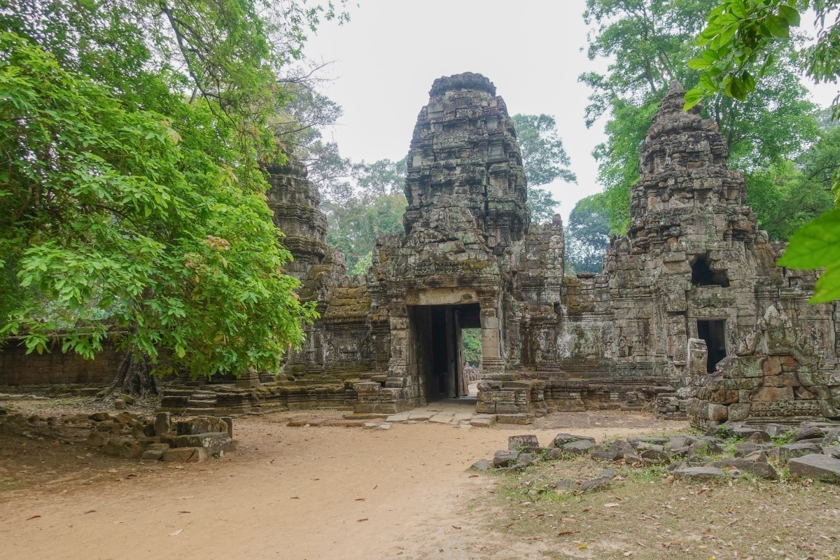 2018-03-28 圣剑寺、涅槃宫、塔巡寺、东梅奔寺、比粒寺、豆蔻寺、皇家浴池