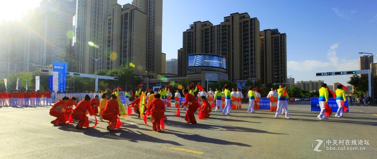 广角拍渭南社区舞蹈队演出