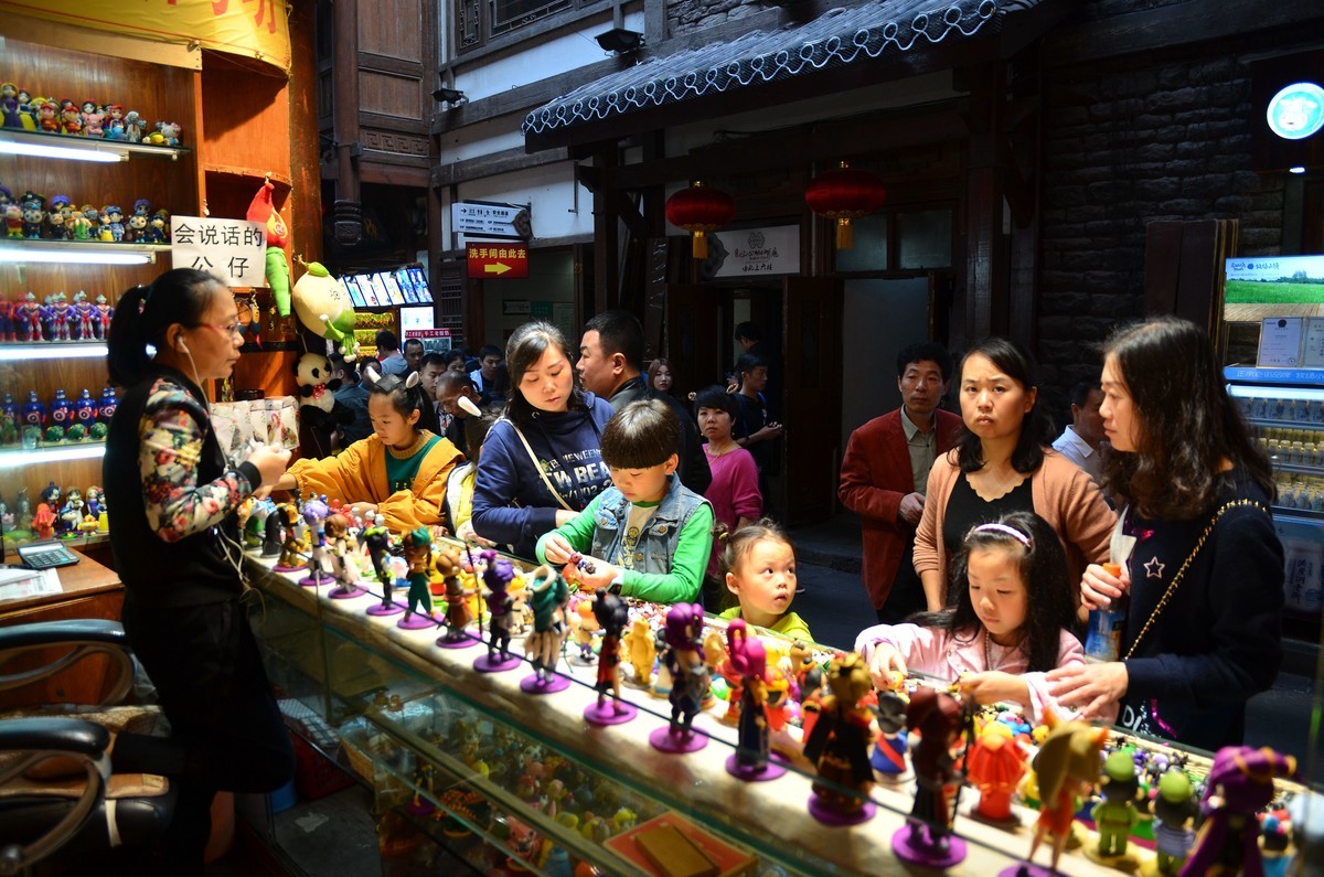 新买尼康1680镜头搭配D7000游逛重庆洪崖洞