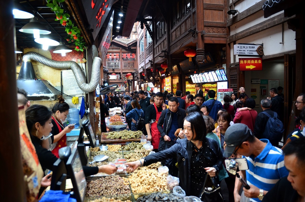 新买尼康1680镜头搭配D7000游逛重庆洪崖洞