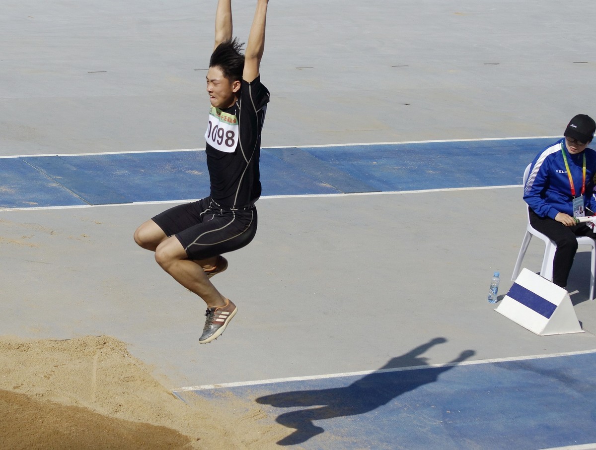 跳远形形色色的表情