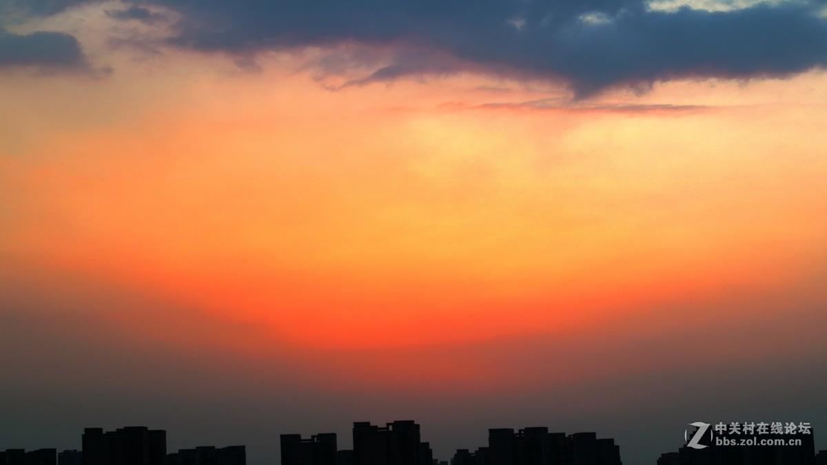 用转接环装50 1.8 STM，全部后期处理过。但我也才刚开始学后期，所以见笑啦！