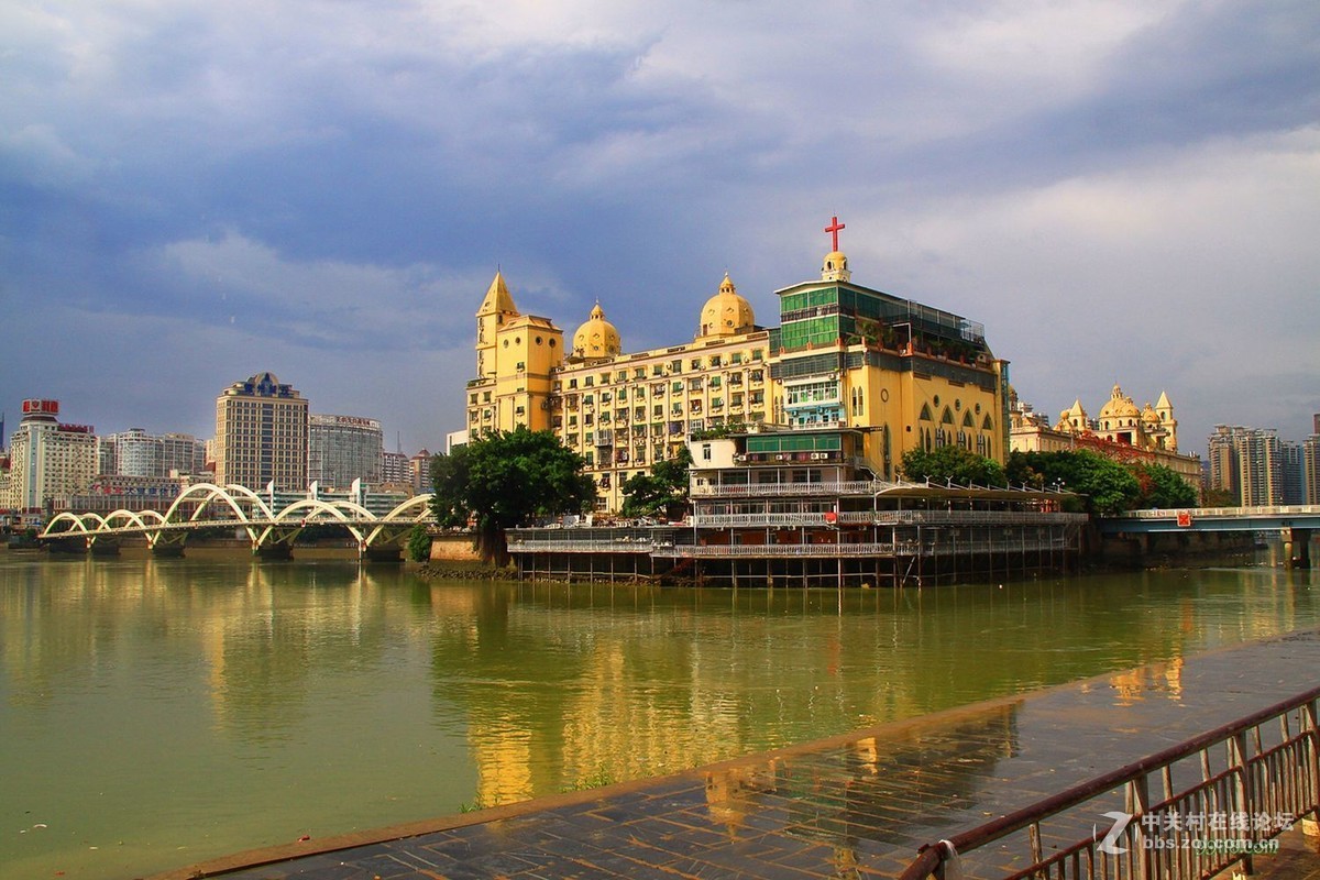 福建福州闽江二岸风景01