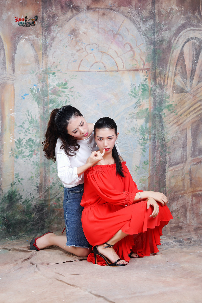 双人组合美少女演绎丽谊小婷