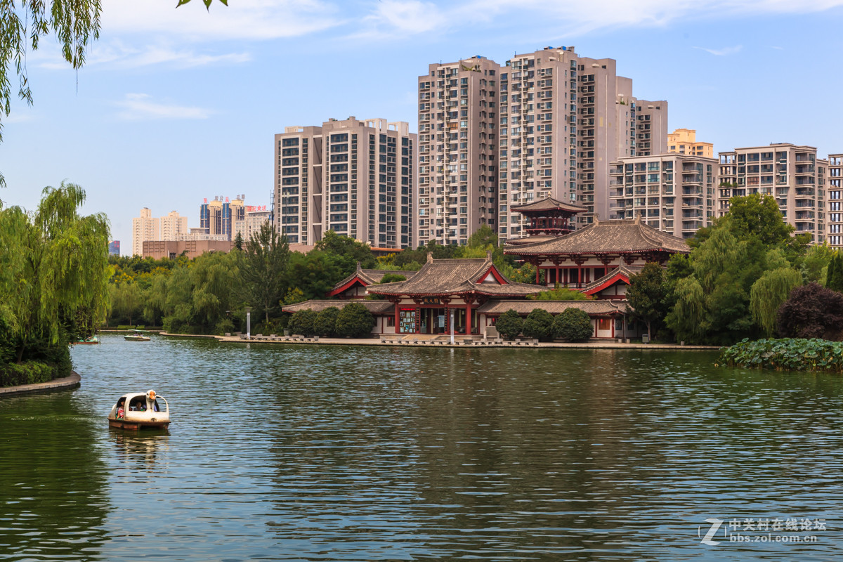 夏末公园景色---试用顶贴自动回加分，真省事（共计90人）